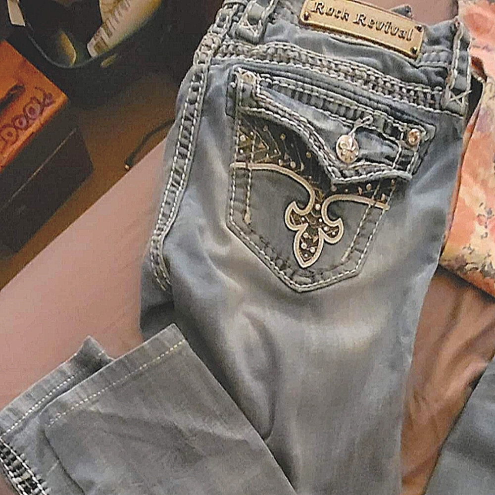 Rock revival skinnys